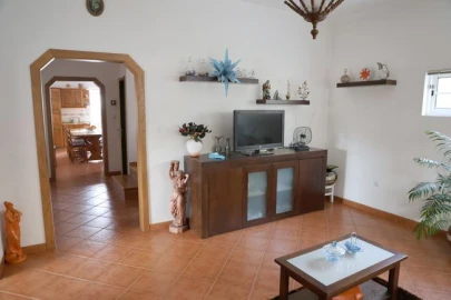 Moradia T5 para Venda em Arcozelos