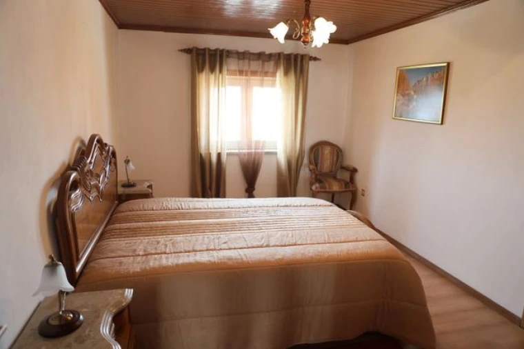 Moradia T5 para Venda em Arcozelos Foto 23