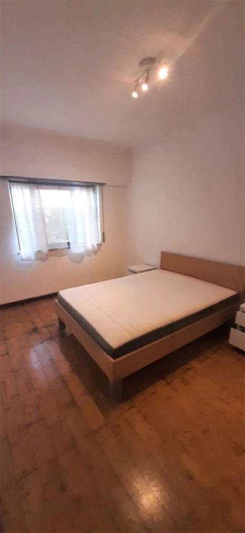 Apartamento T1 para Arrendamento em Cacém e São Marcos