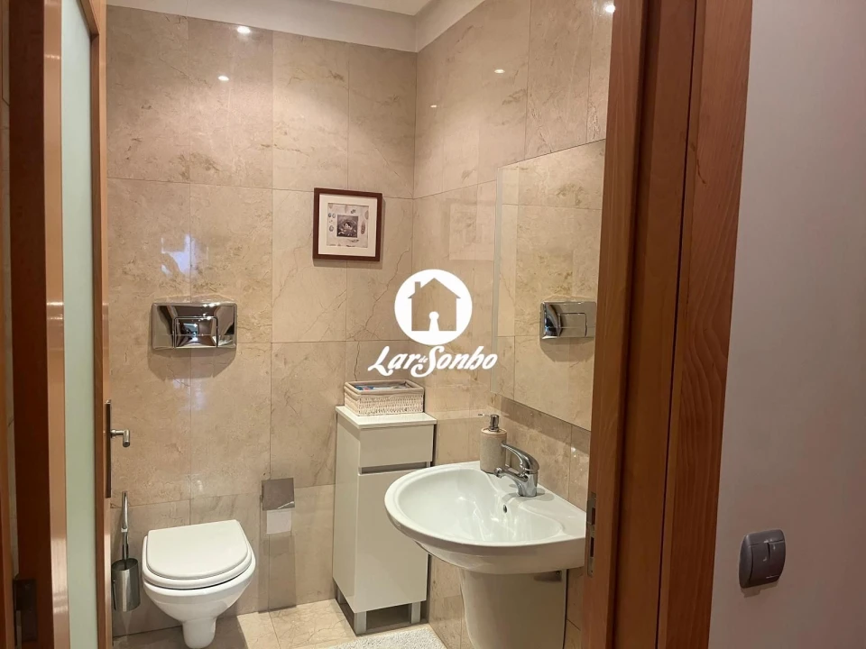 Apartamento T3 para Venda em Cidade da Maia Foto 12