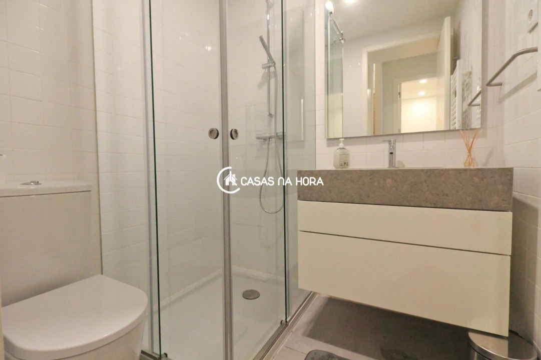 Apartamento T2 para Arrendamento em Paranhos Foto 23