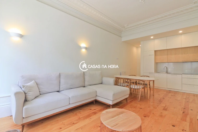 Apartamento T2 para Arrendamento em Paranhos Foto 3