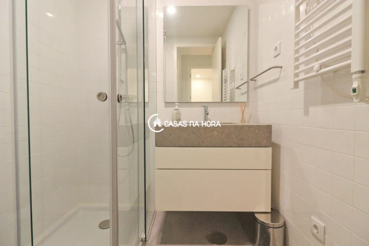 Apartamento T2 para Arrendamento em Paranhos Foto 4