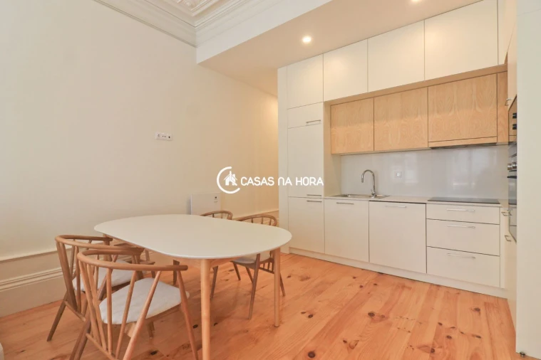 Apartamento T2 para Arrendamento em Paranhos Foto 15