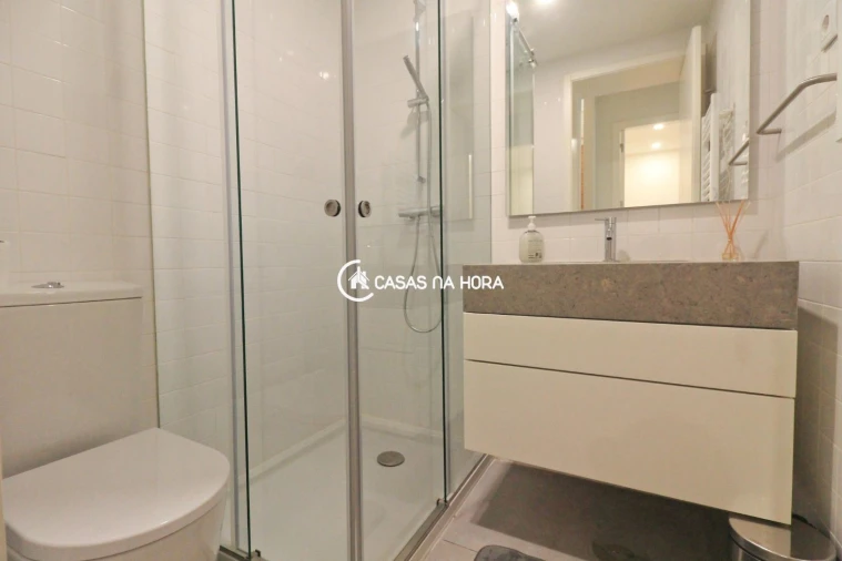 Apartamento T2 para Arrendamento em Paranhos Foto 23