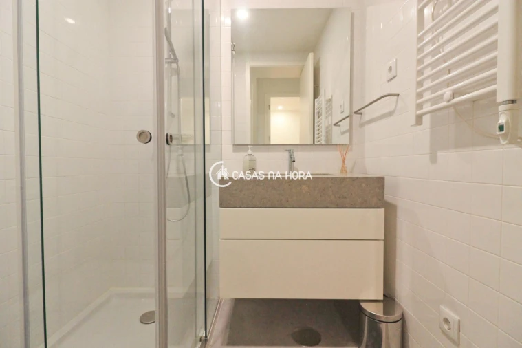 Apartamento T1 para Arrendamento em Paranhos Foto 4