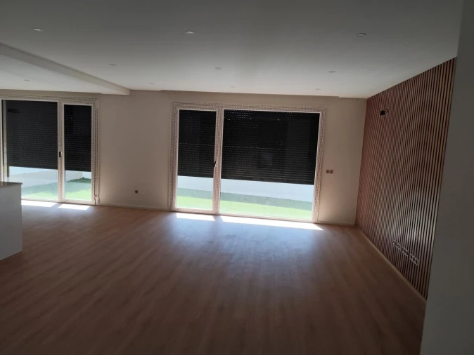 Moradia T4 para Venda em Palmeira Foto 8