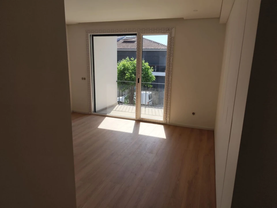 Moradia T4 para Venda em Palmeira Foto 15