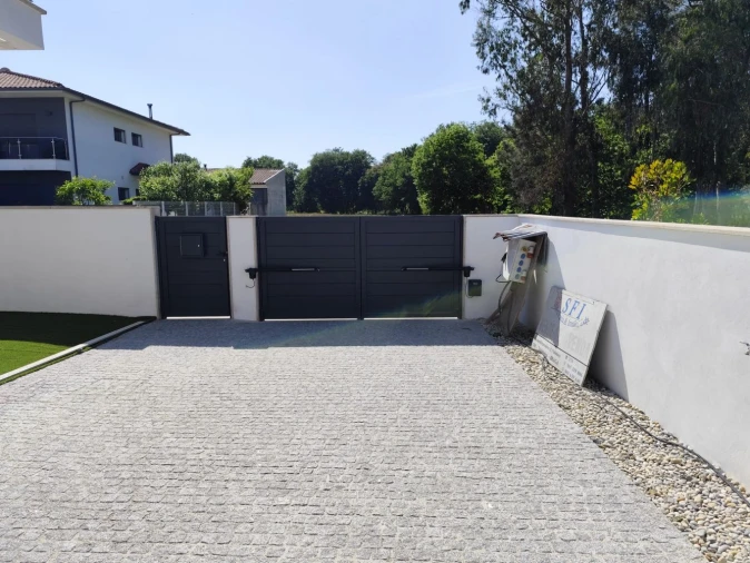 Moradia T4 para Venda em Palmeira Foto 42