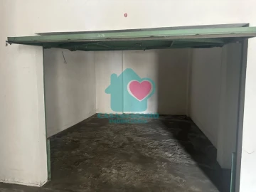 Garagem para Venda em Gois