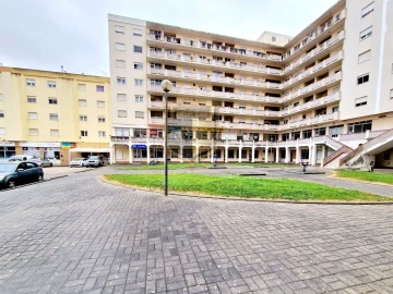 Apartamento T2 para Venda em Santa Maria, São Pedro e Matacães