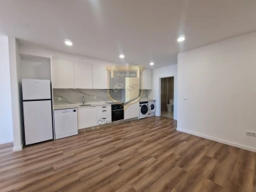 Apartamento T2 para Venda em Santa Maria, São Pedro e Matacães