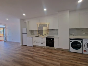 Apartamento T2 para Venda em Santa Maria, São Pedro e Matacães