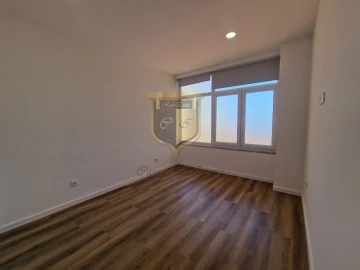 Apartamento T2 para Venda em Santa Maria, São Pedro e Matacães