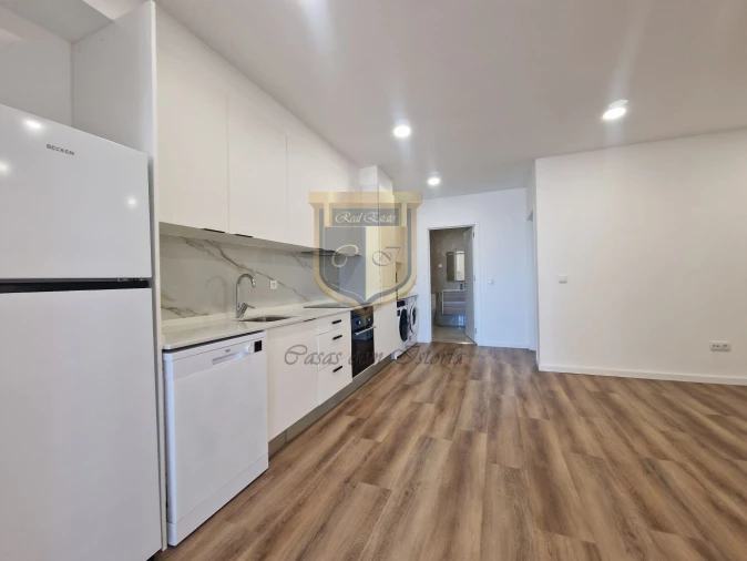 Apartamento T2 para Venda em Santa Maria, São Pedro e Matacães Foto 7