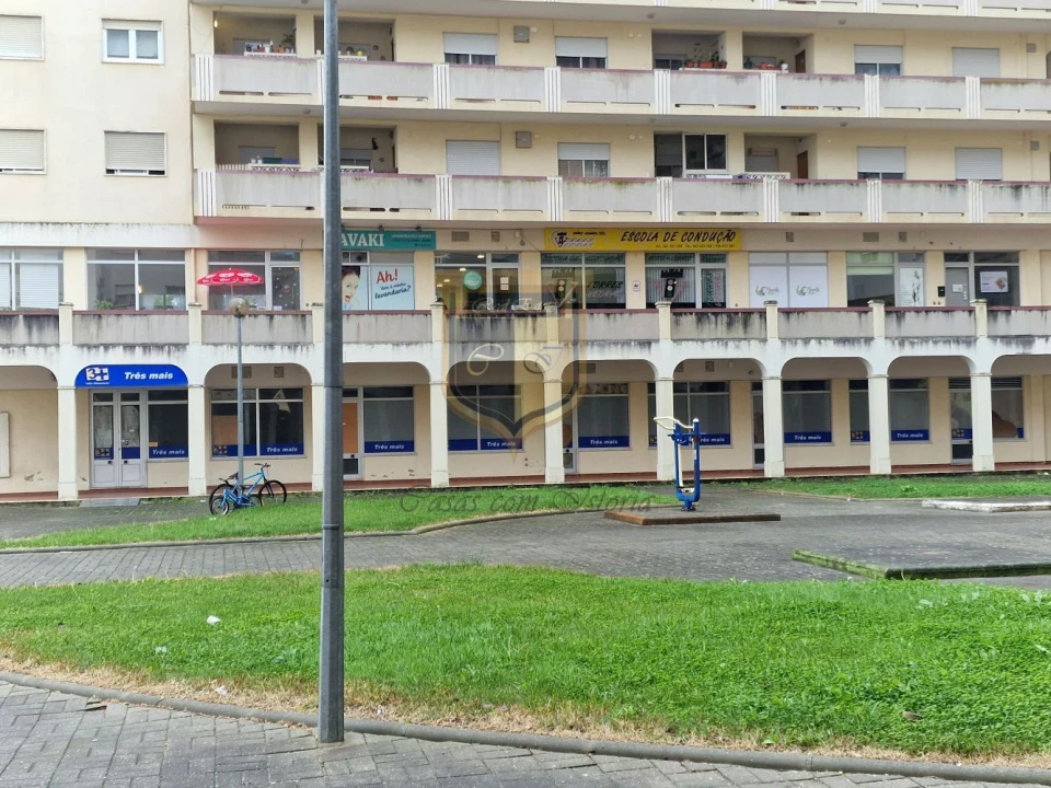 Apartamento T2 para Venda em Santa Maria, São Pedro e Matacães Foto 15