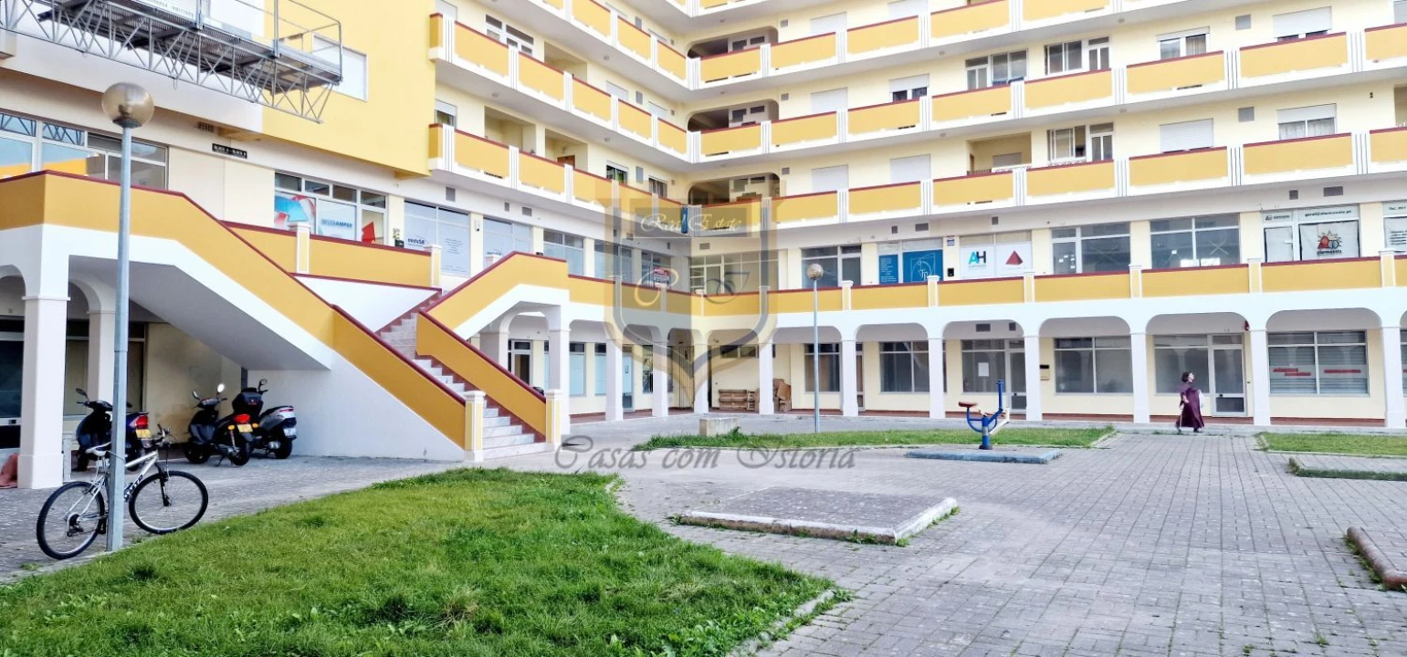 Apartamento T2 para Venda em Santa Maria, São Pedro e Matacães Foto 13