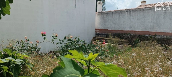 Moradia T1 para Venda em Barbacena e Vila Fernando