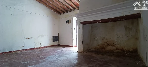 Moradia T1 para Venda em Barbacena e Vila Fernando
