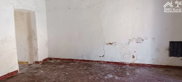 Moradia T1 para Venda em Barbacena e Vila Fernando