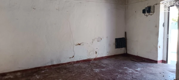 Moradia T1 para Venda em Barbacena e Vila Fernando