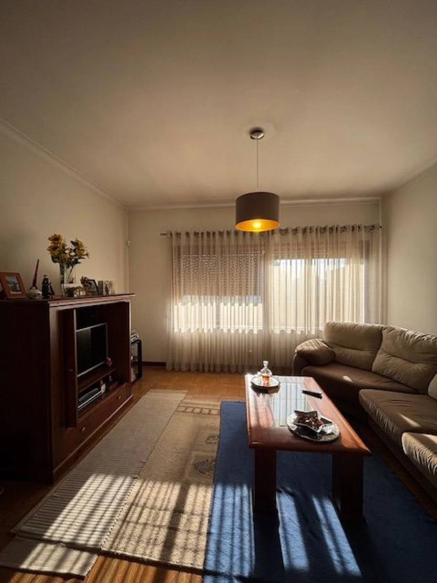 Moradia T3 para Venda em Cidade da Maia Foto 3