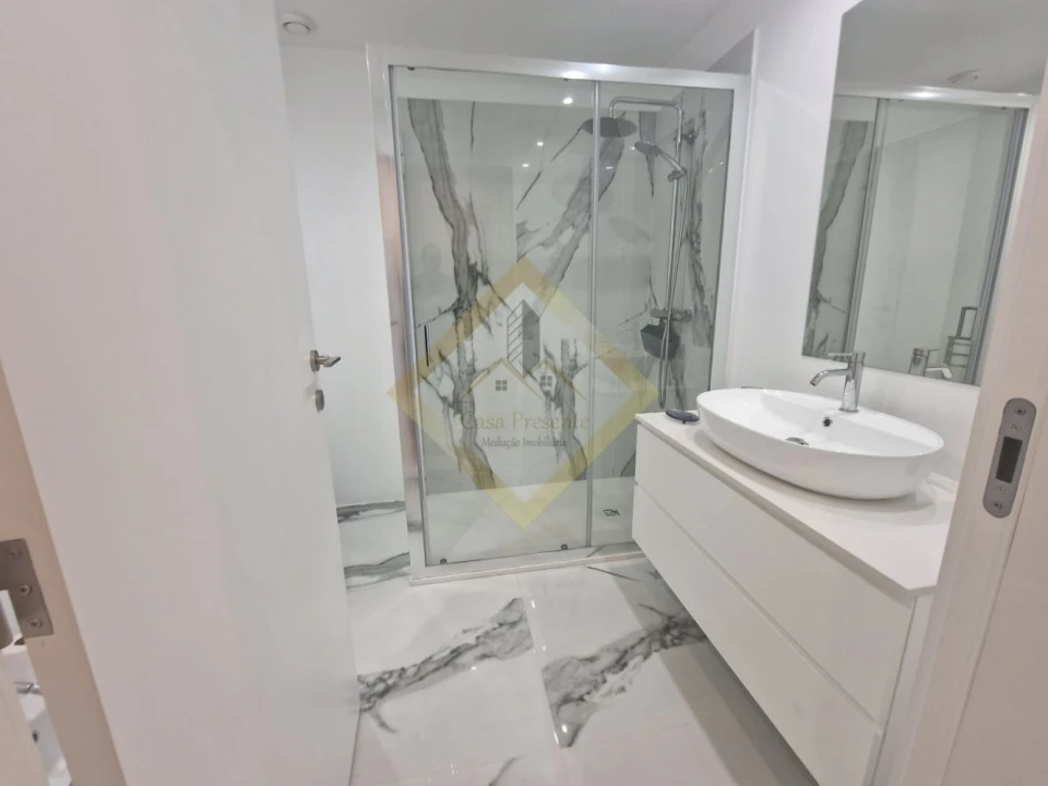 Apartamento T0 para Venda em Matosinhos e Leça da Palmeira Foto 9