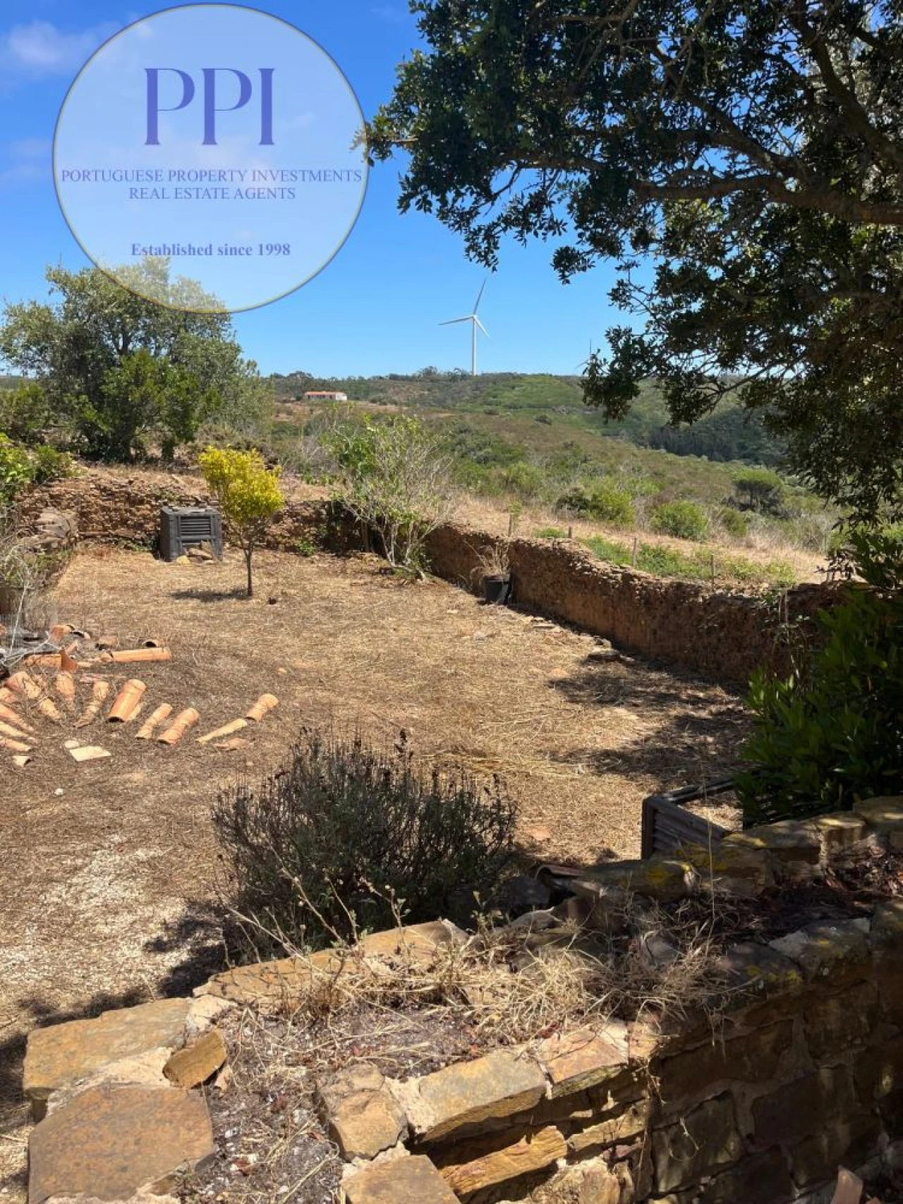 Moradia T3 para Venda em Bordeira Foto 4