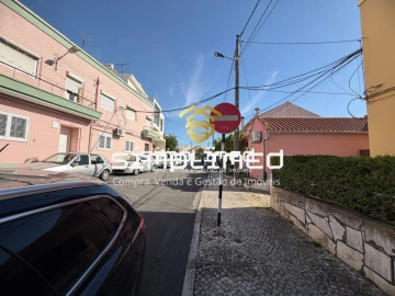 Terreno para Venda em Baixa da Banheira e Vale da Amoreira