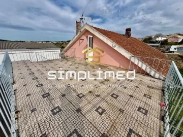 Moradia T3 para Venda em Nossa Senhora do Pópulo, Coto e São Gregório