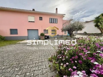 Moradia T3 para Venda em Nossa Senhora do Pópulo, Coto e São Gregório