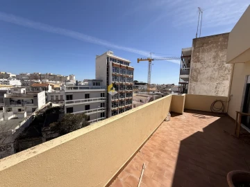 Apartamento T3 para Venda em Faro (Sé e São Pedro)