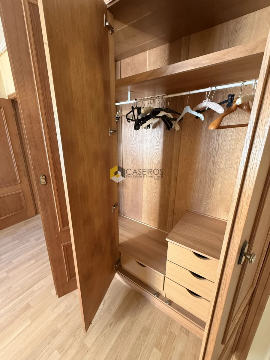 Apartamento T3 para Venda em Faro (Sé e São Pedro) Foto 35