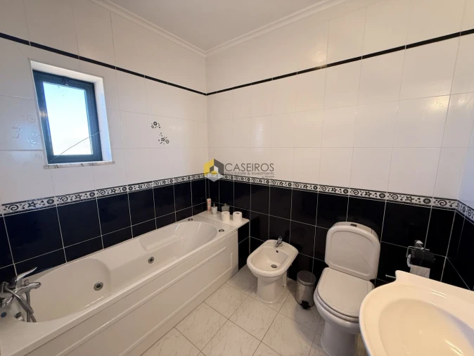 Apartamento T3 para Venda em Faro (Sé e São Pedro) Foto 26