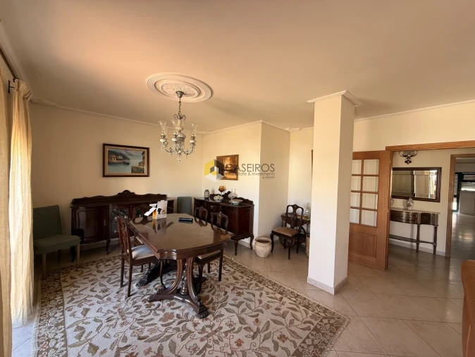 Apartamento T3 para Venda em Faro (Sé e São Pedro) Foto 3