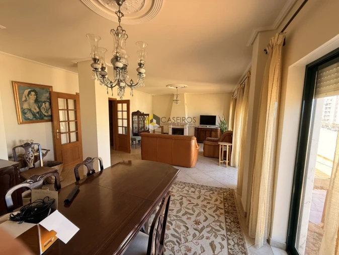 Apartamento T3 para Venda em Faro (Sé e São Pedro) Foto 5