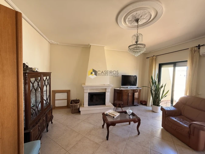 Apartamento T3 para Venda em Faro (Sé e São Pedro) Foto 2