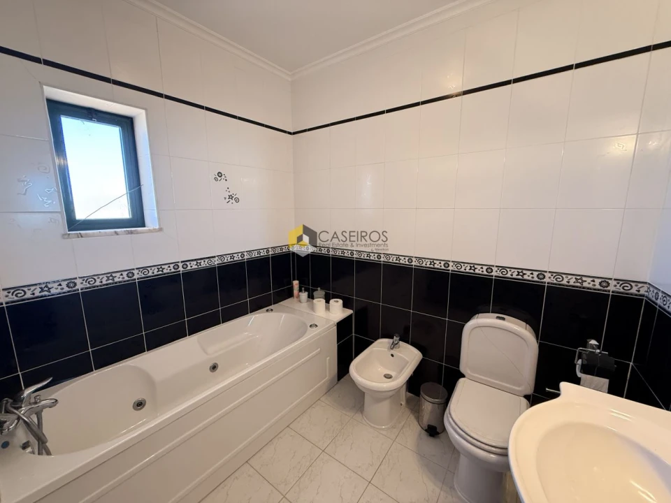 Apartamento T3 para Venda em Faro (Sé e São Pedro) Foto 26