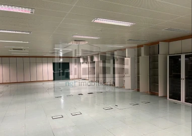 Loja para Venda em Carnaxide e Queijas