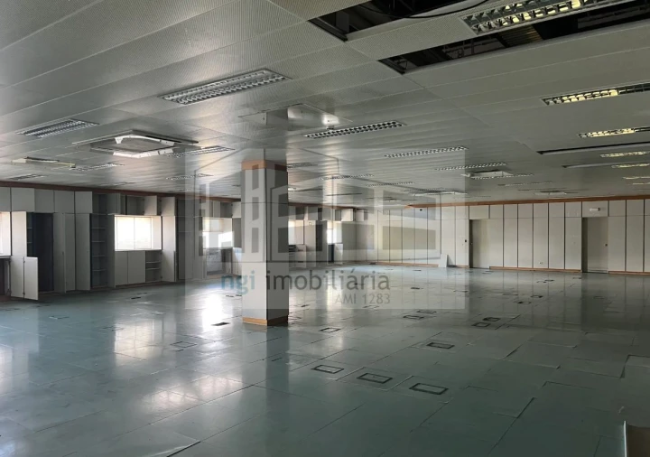 Loja para Venda em Carnaxide e Queijas Foto 3