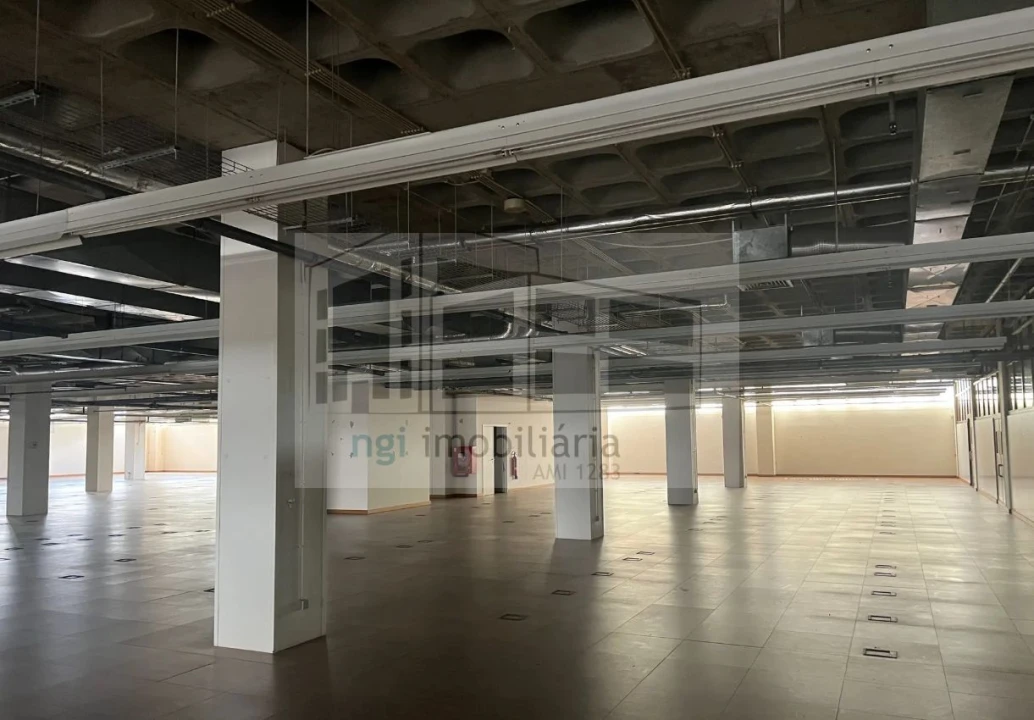 Loja para Venda em Carnaxide e Queijas Foto 5