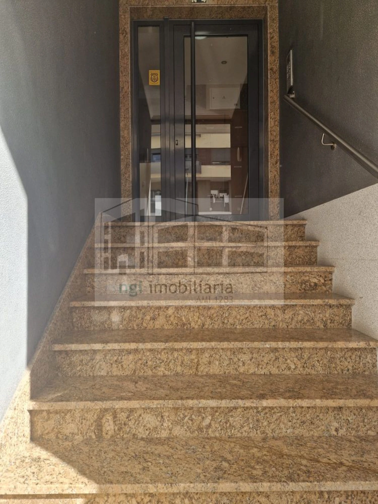 Apartamento T2 para Arrendamento em Santo António dos Cavaleiros e Frielas Foto 19