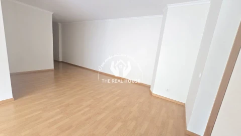 Apartamento T2 para Venda em Caniço