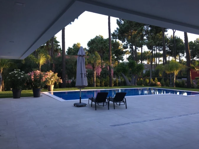 Moradia T4 para Venda em Charneca de Caparica e Sobreda Foto 14