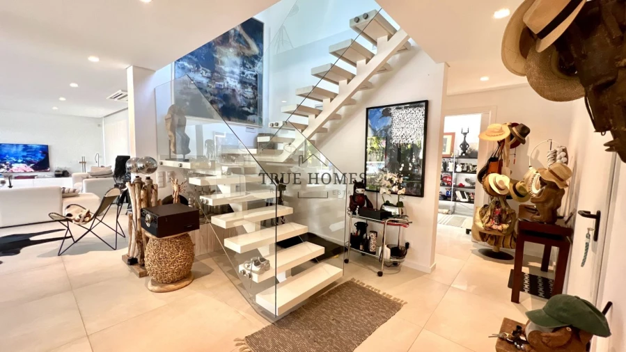 Moradia T4 para Venda em Charneca de Caparica e Sobreda Foto 11