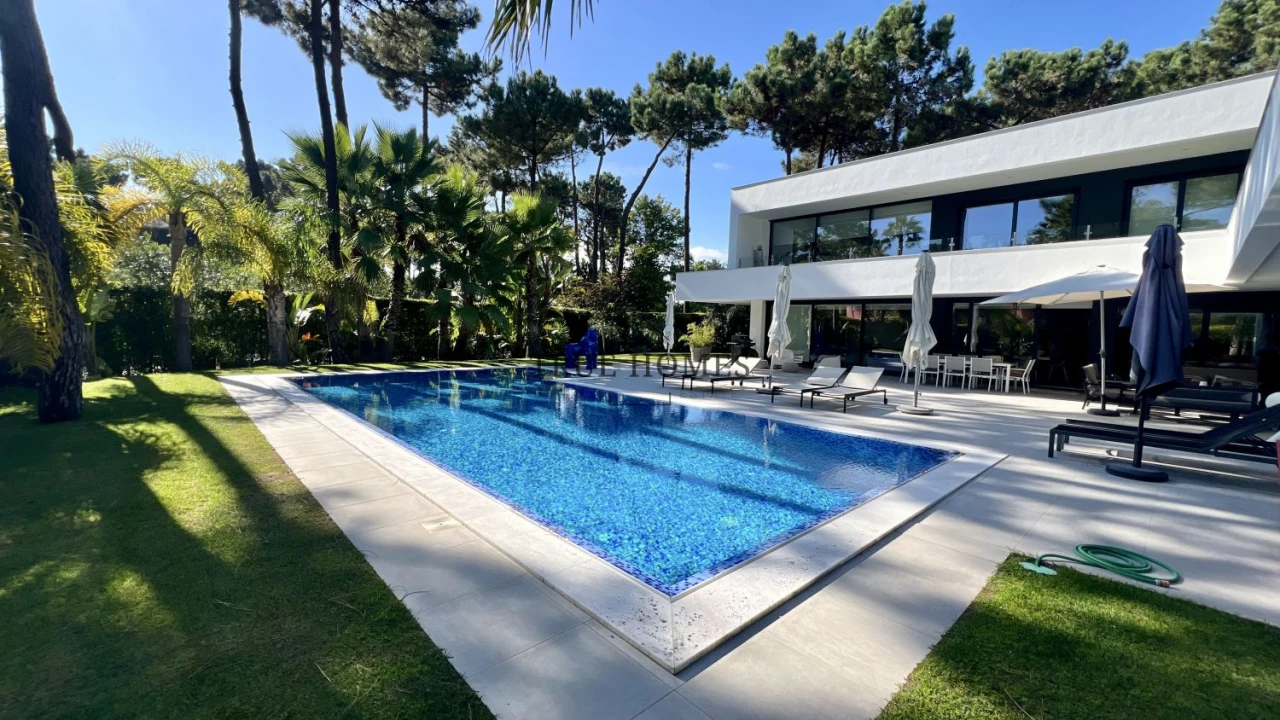 Moradia T4 para Venda em Charneca de Caparica e Sobreda Foto 3