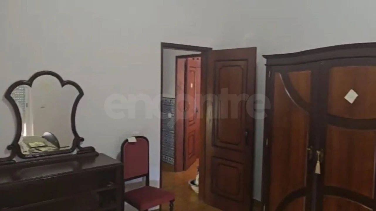 Moradia T4 para Arrendamento em Assunção, Ajuda, Salvador e Santo Ildefonso Foto 4