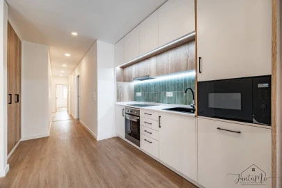 Apartamento T4 para Venda em Águas Livres