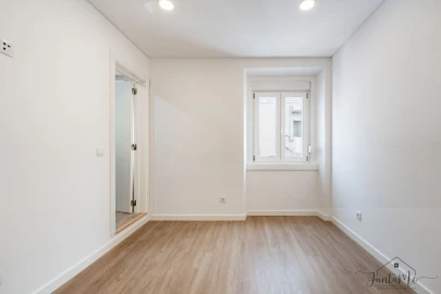 Apartamento T4 para Venda em Águas Livres