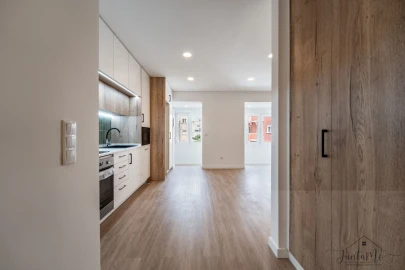 Apartamento T4 para Venda em Águas Livres